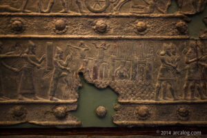 Assyrian siege warfare